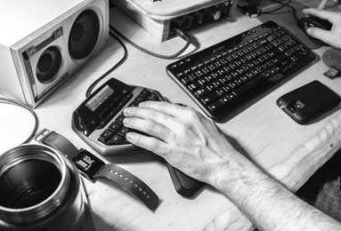 8000万太疯狂！曼联中场三选一，谁能锁定主力席位